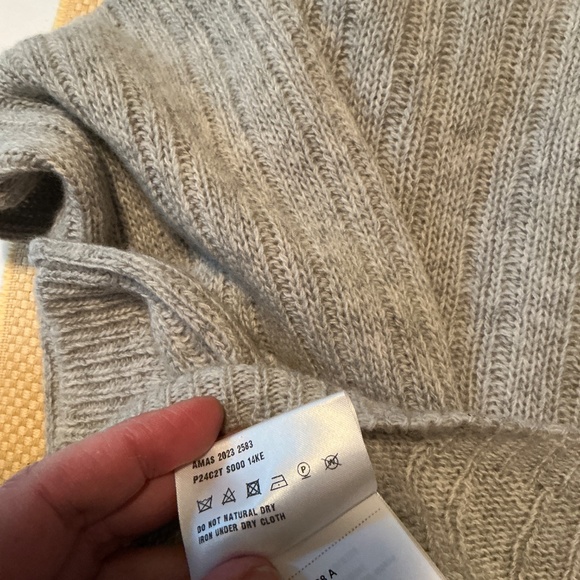 PRADA Sweater: Grey/Cashmere Sz 44 NWT - Picture 9 of 12